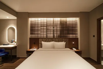 Nhat Ha Lavish Hotel – Foto’s 10