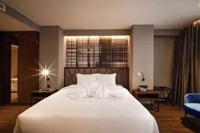 Suite met stadszicht — Nhat Ha Lavish Hotel